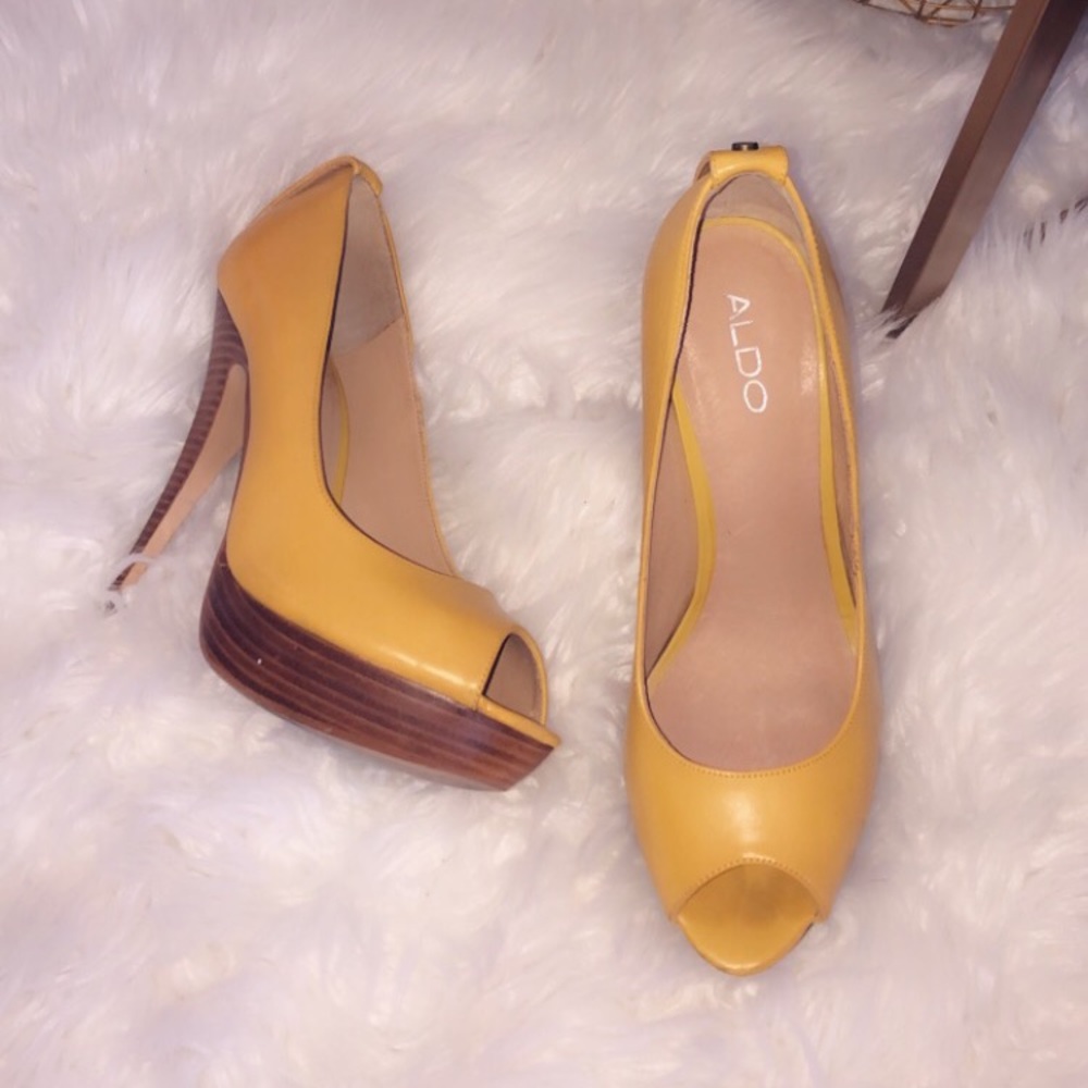 Aldo Peep toe Pump